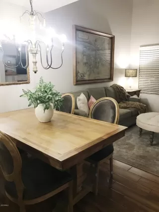 Photo #5: 6066950 Listing