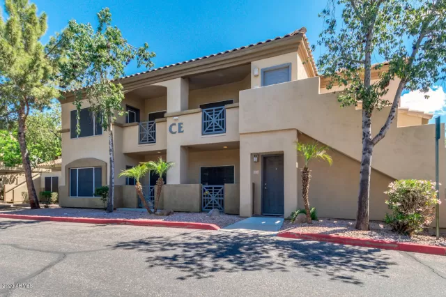 MLS: 6067055 Condo For Sale