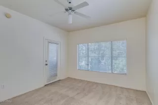 Photo #6: 6067055 Listing