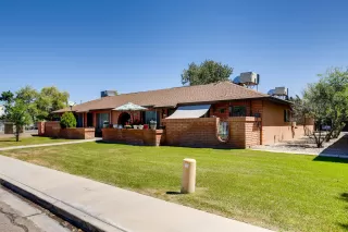 Photo #2: 6067596 Listing