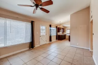 Photo #4: 6067596 Listing