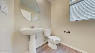 Photo #5: 6067650 Listing