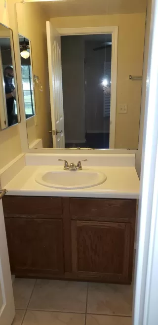 Photo #5: 6067853 Listing