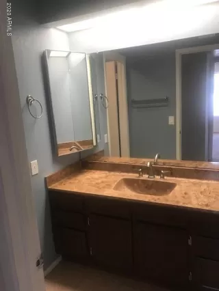 Photo #6: 6067892 Listing