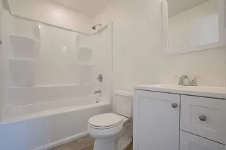 Photo #4: 6068074 Listing