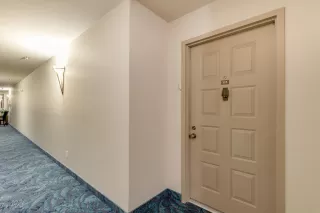 Photo #4: 6068327 Listing 