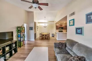 Photo #6: 6068401 Listing 