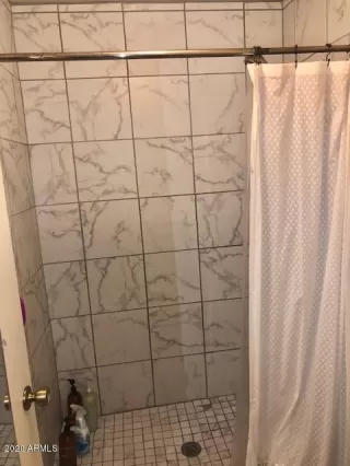 Photo #6: 6068479 Listing