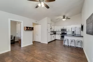 Photo #3: 6068588 Listing 