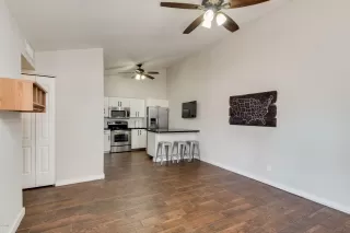 Photo #4: 6068588 Listing 