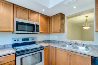 Photo #1: 6068918 Listing