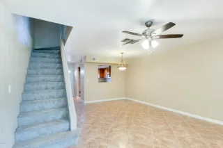 Photo #3: 6068918 Listing