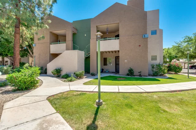 MLS: 6069093 Condo For Sale