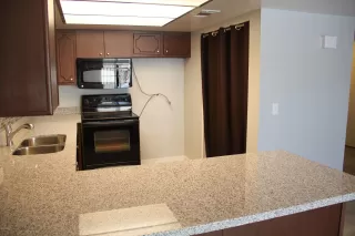 Photo #5: 6069165 Listing