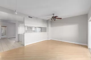 Photo #6: 6069333 Listing