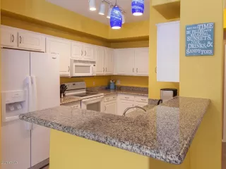 Photo #5: 6069513 Listing 