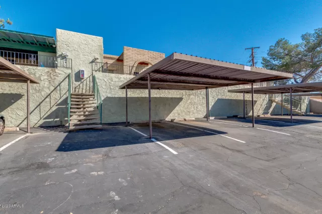 MLS: 6069580 Condo For Sale