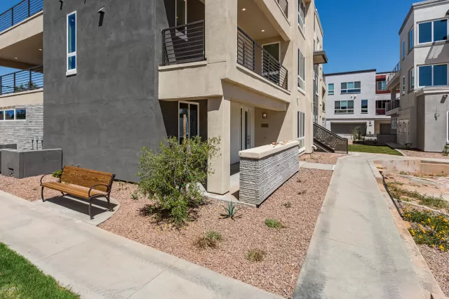 MLS: 6069745 Condo For Sale