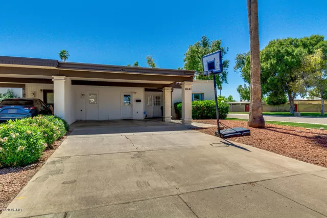 MLS: 6070121 Condo For Sale