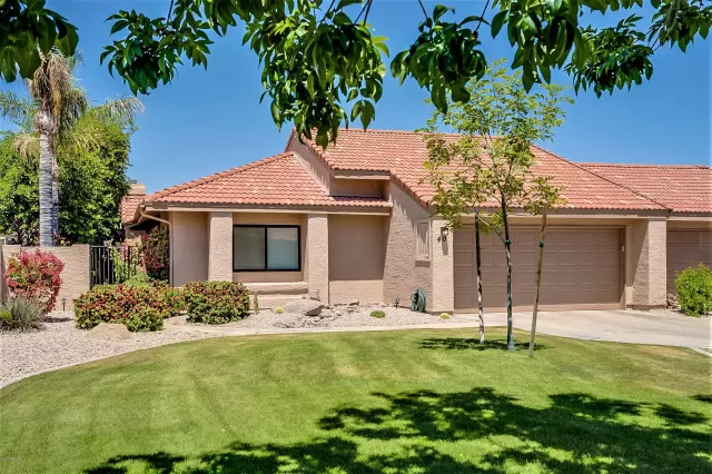 MLS: 6070172 Condo For Sale