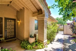 Photo #1: 6070172 Listing