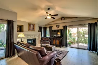 Photo #2: 6070172 Listing