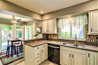 Photo #4: 6070172 Listing