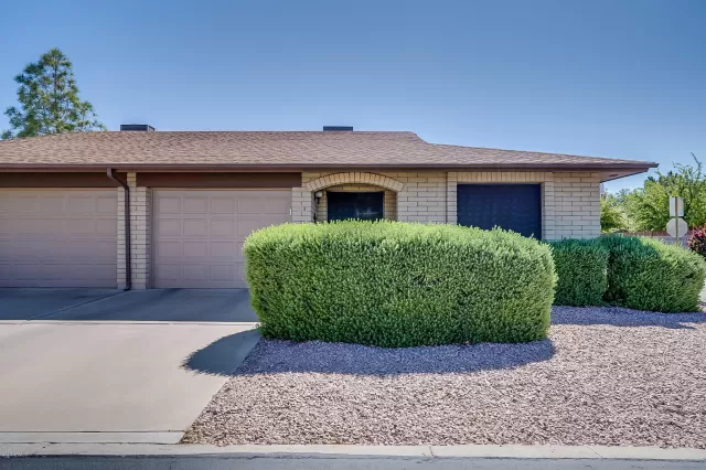 MLS: 6070320 Condo For Sale