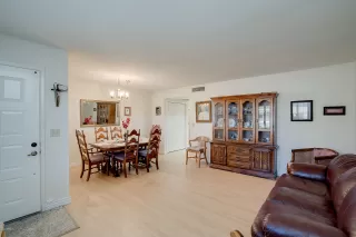 Photo #2: 6070320 Listing 