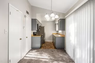 Photo #3: 6070481 Listing