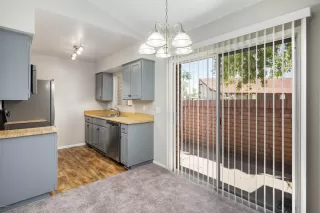 Photo #5: 6070481 Listing