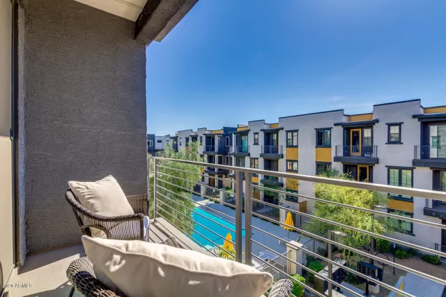 MLS: 6070586 Condo For Sale