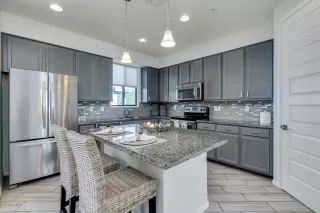 Photo #6: 6070586 Listing 