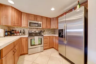 Photo #6: 6070846 Listing