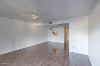 Photo #4: 6070952 Listing