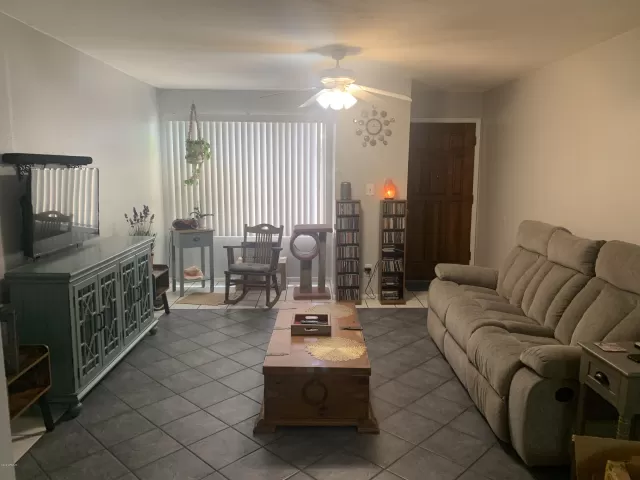 MLS: 6071408 Condo For Sale