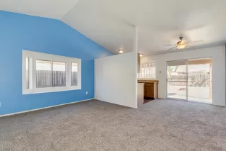 Photo #5: 6071410 Listing