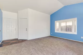 Photo #6: 6071410 Listing