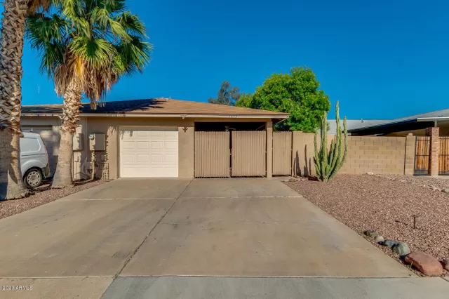 MLS: 6071428 Condo For Sale