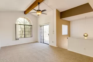 Photo #4: 6071440 Listing