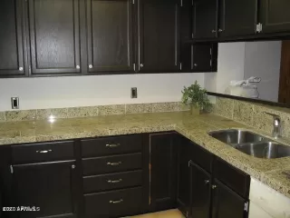 Photo #6: 6071485 Listing