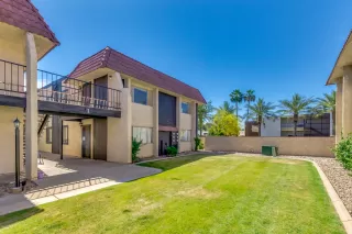 Photo #5: 6071696 Listing