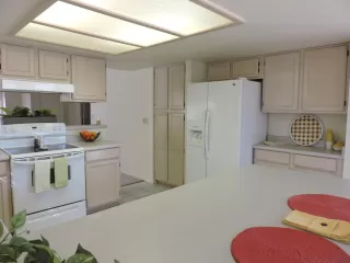 Photo #6: 6071940 Listing 