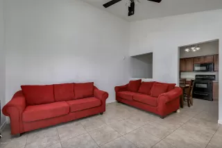 Photo #3: 6072000 Listing 