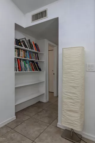 Photo #5: 6072000 Listing 