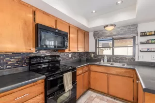 Photo #6: 6072015 Listing