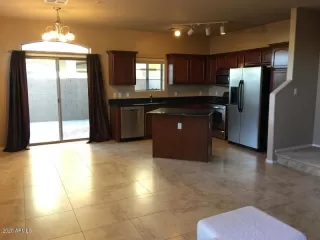 Photo #6: 6072026 Listing 