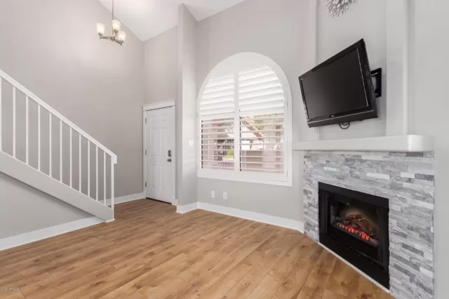 MLS: 6072067 Condo For Sale