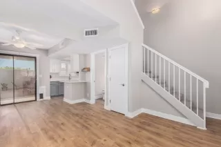 Photo #4: 6072067 Listing 