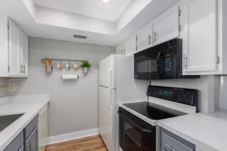 Photo #6: 6072067 Listing 